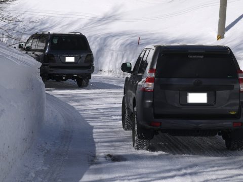 羽鳥湖スノボー　雪道　上り坂